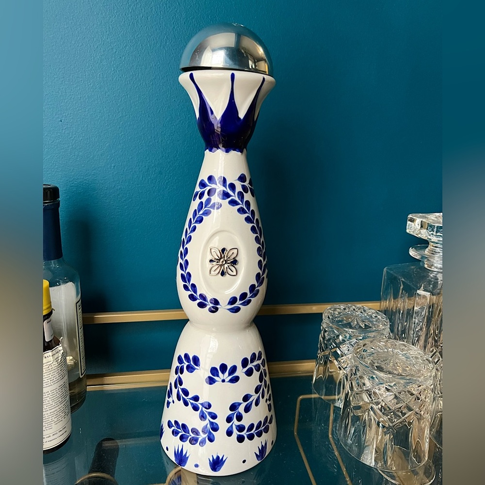 Clase Azul Repasado 25th Anniversary Bottle ~ Hand-Painted ~ With New 2022 Logo